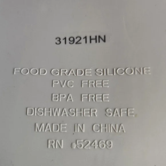 Children's silicone bibs - Picture 5 of 6